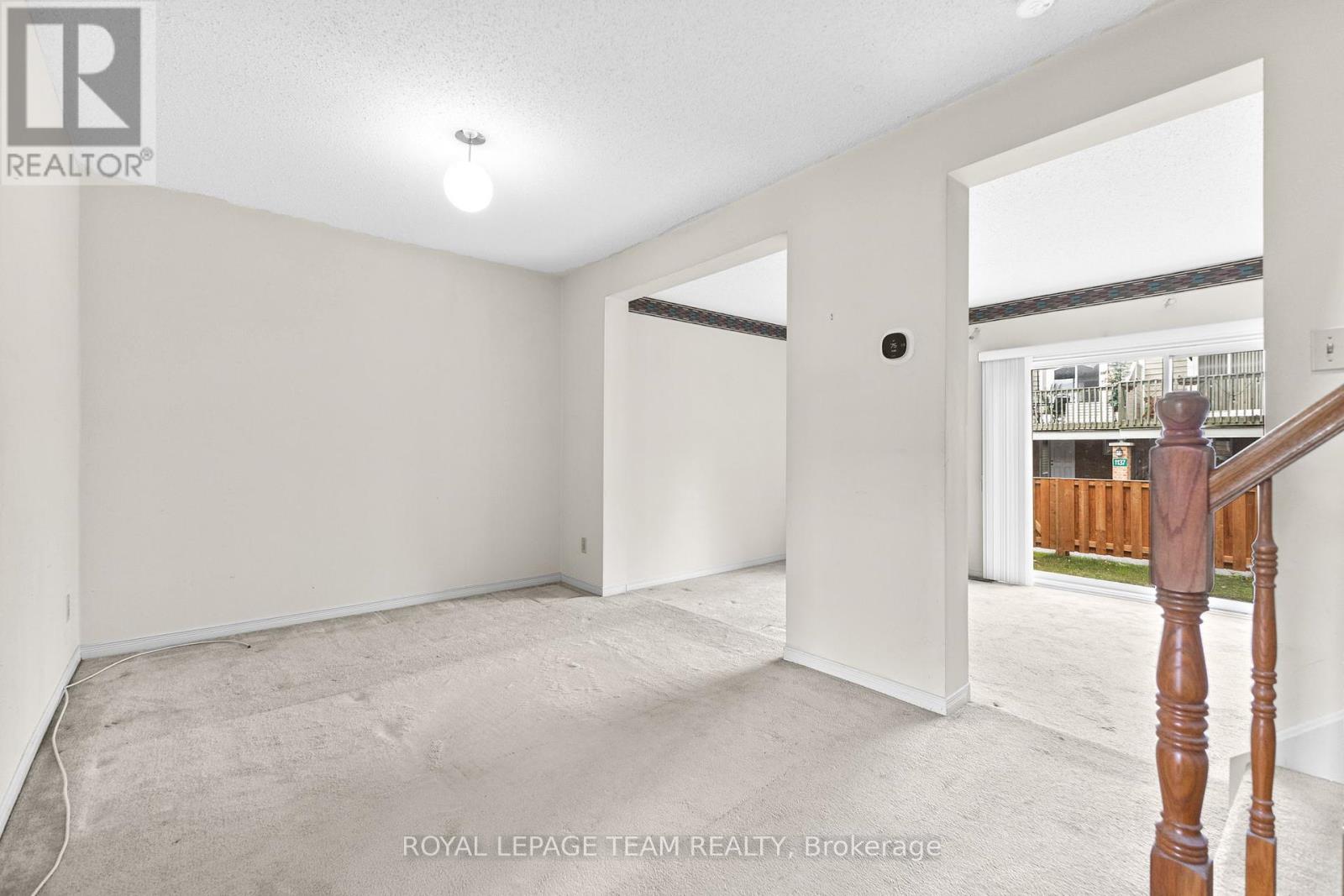 1149 Chimney Hill Way, Ottawa, Ontario  K1J 8Z9 - Photo 6 - X12455915