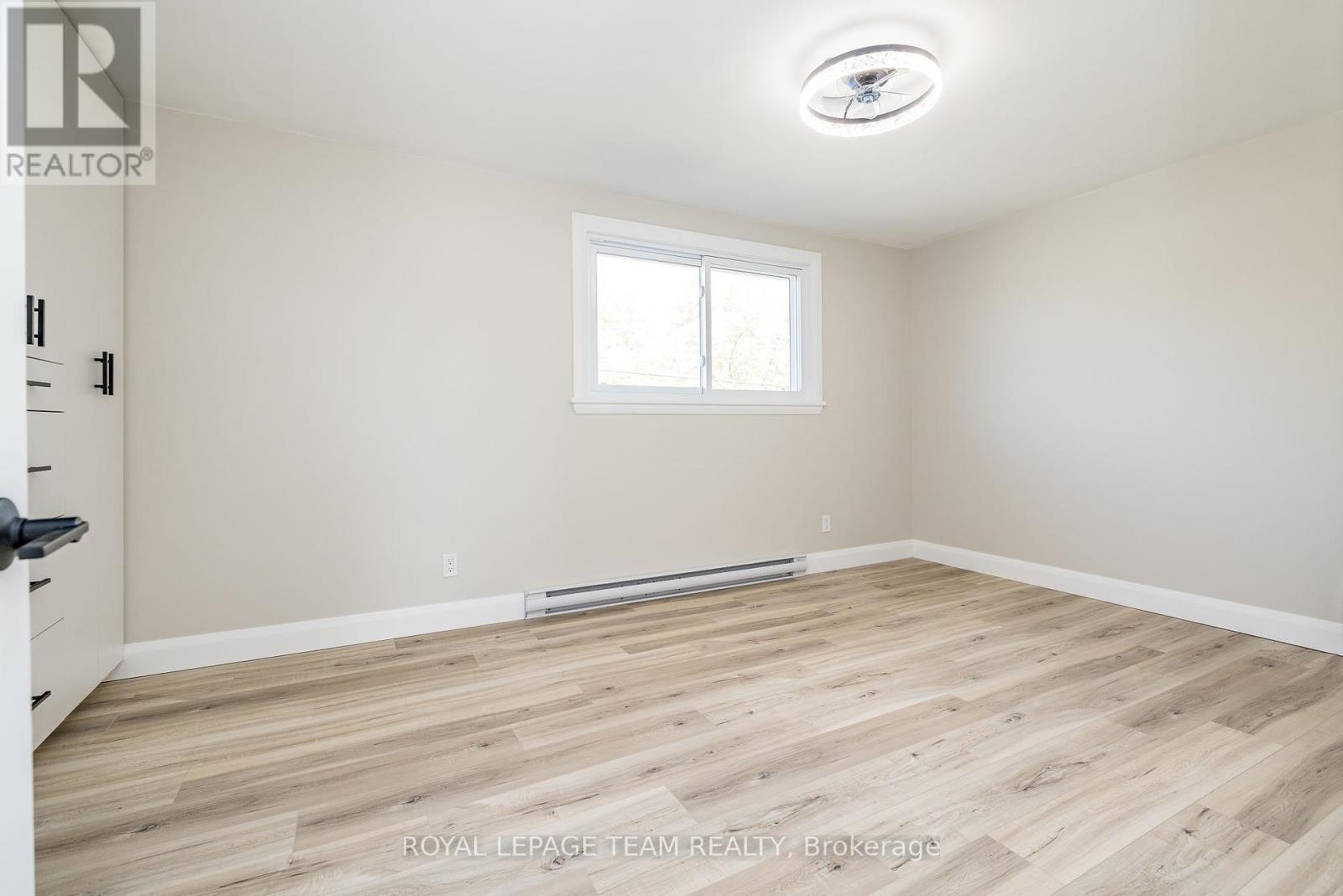 40 Beach Avenue, South Dundas, Ontario  K0E 1K0 - Photo 22 - X12455928