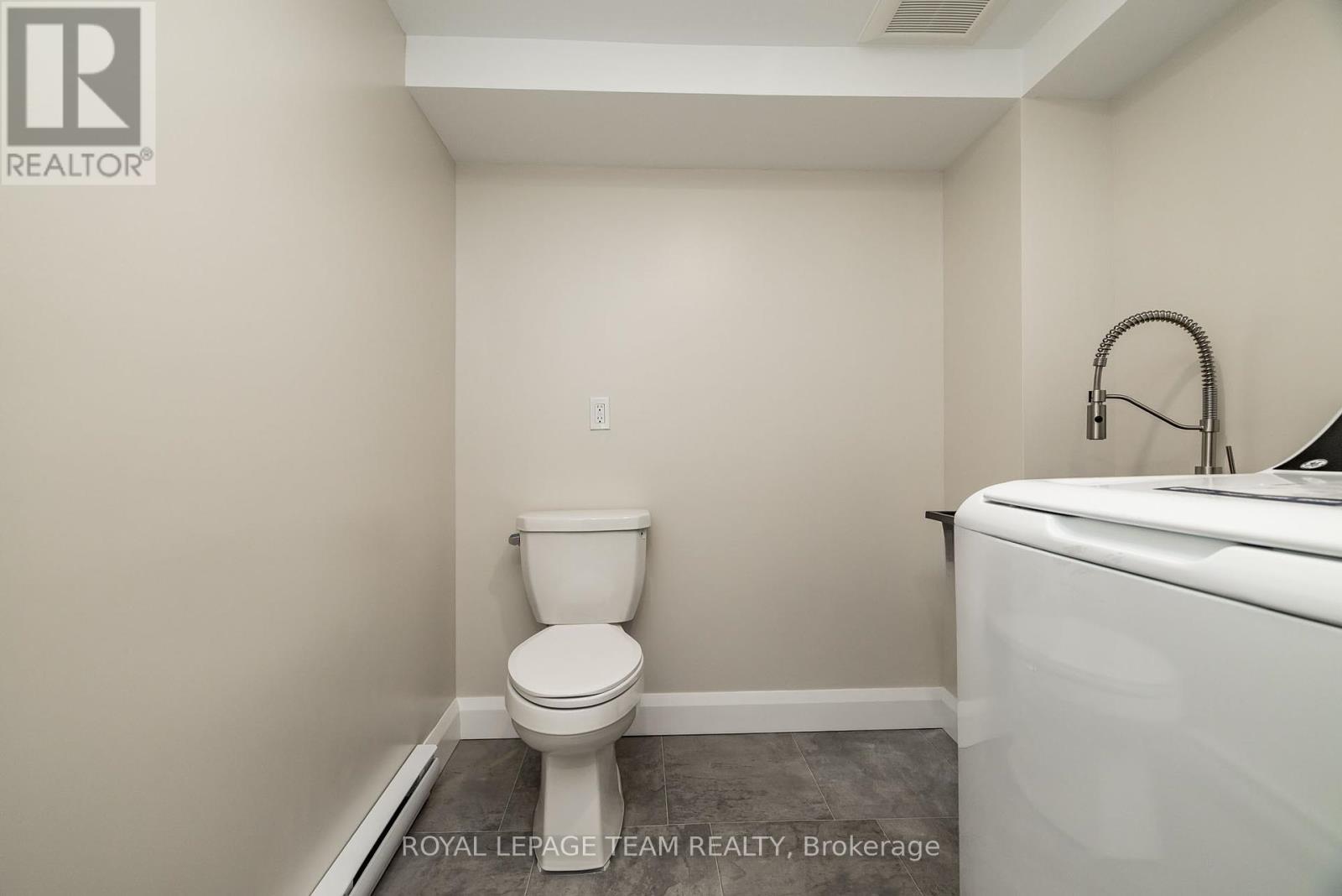 40 Beach Avenue, South Dundas, Ontario  K0E 1K0 - Photo 34 - X12455928