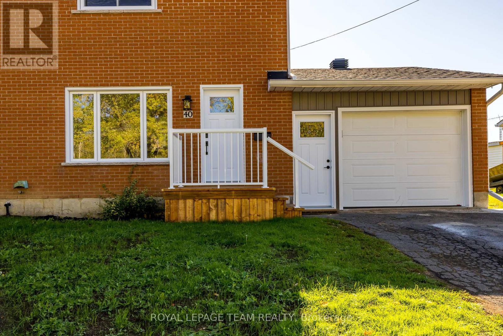 40 Beach Avenue, South Dundas, Ontario  K0E 1K0 - Photo 4 - X12455928