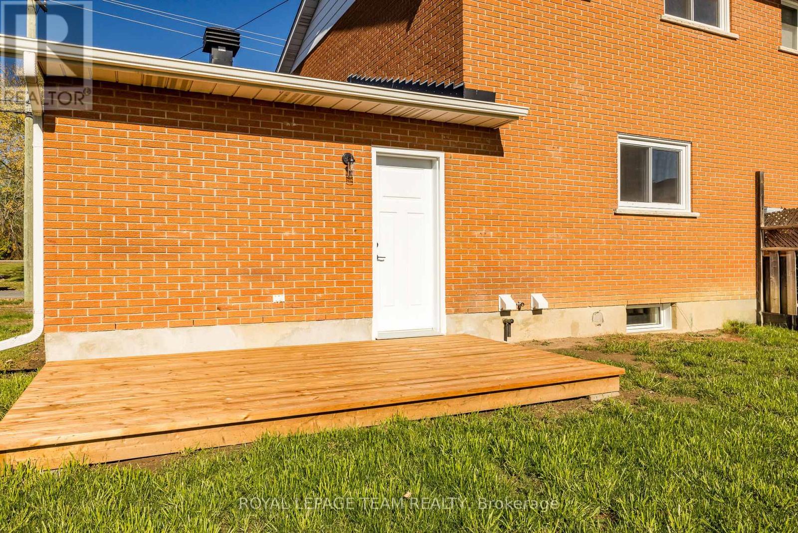 40 Beach Avenue, South Dundas, Ontario  K0E 1K0 - Photo 40 - X12455928