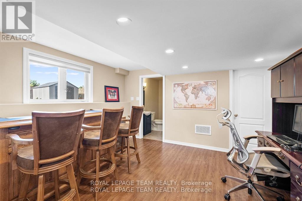 221 Santiago Street, Carleton Place, Ontario  K7C 0C7 - Photo 32 - X12429340
