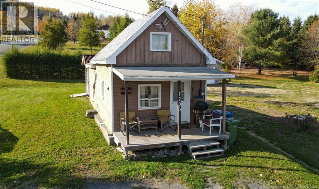 1203 St-Francois Street, Edmundston, New Brunswick  E3V 4P5 - Photo 1 - NB128137