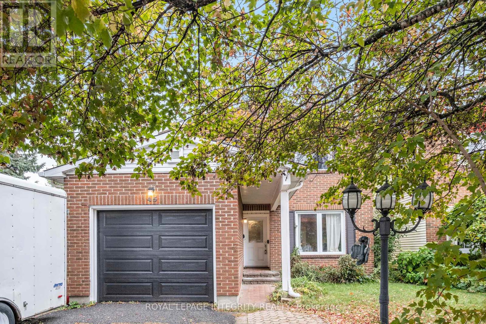 45 Raftus Square, Ottawa, Ontario  K2J 2K9 - Photo 2 - X12455665