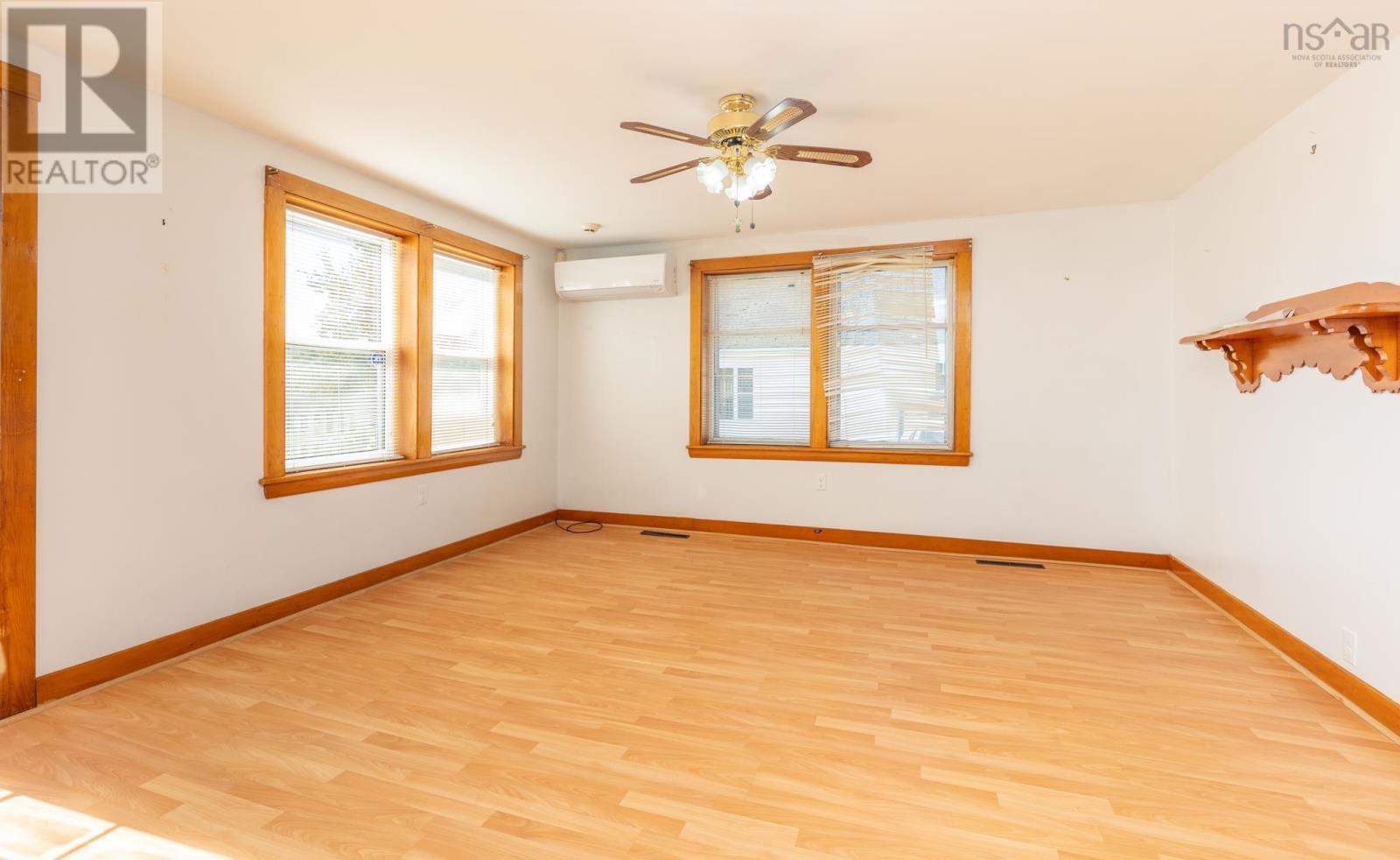 120 Parade Street, Yarmouth, Nova Scotia  B5A 3B7 - Photo 19 - 202525564