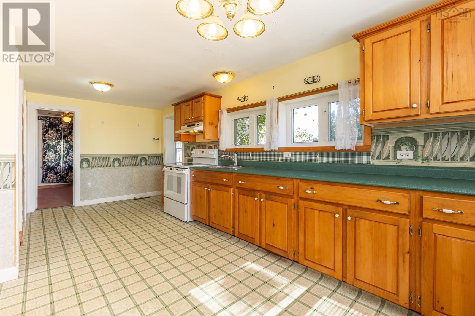 120 Parade Street, Yarmouth, Nova Scotia  B5A 3B7 - Photo 14 - 202525564