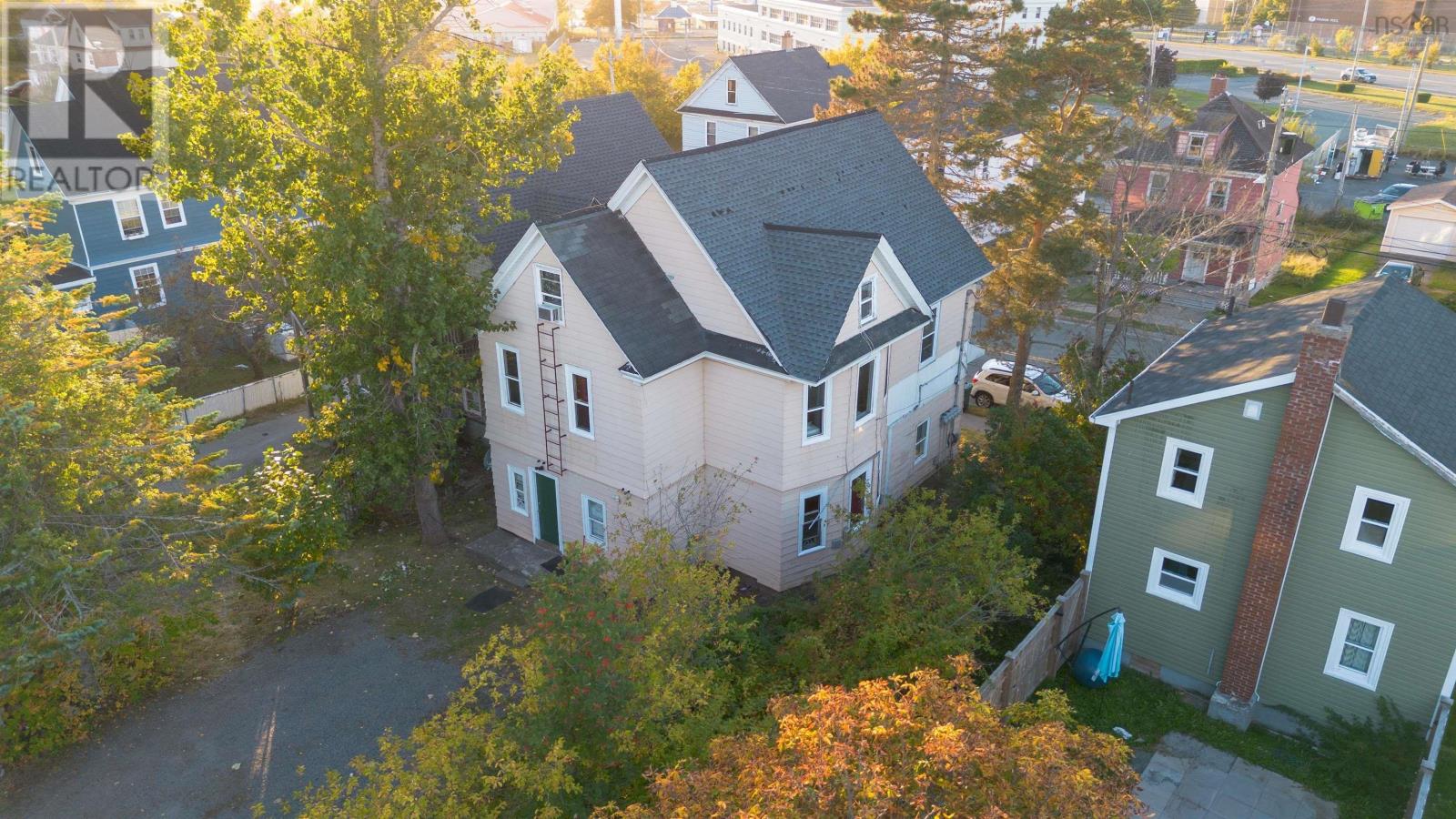 476 Townsend Street, Sydney, Nova Scotia  B1P 5G6 - Photo 10 - 202525565