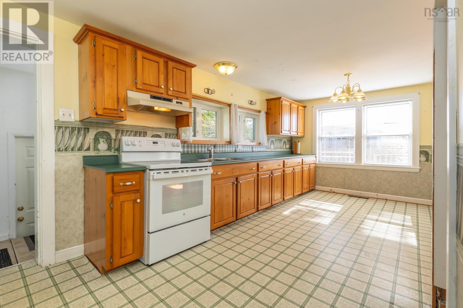 120 Parade Street, Yarmouth, Nova Scotia  B5A 3B7 - Photo 12 - 202525564