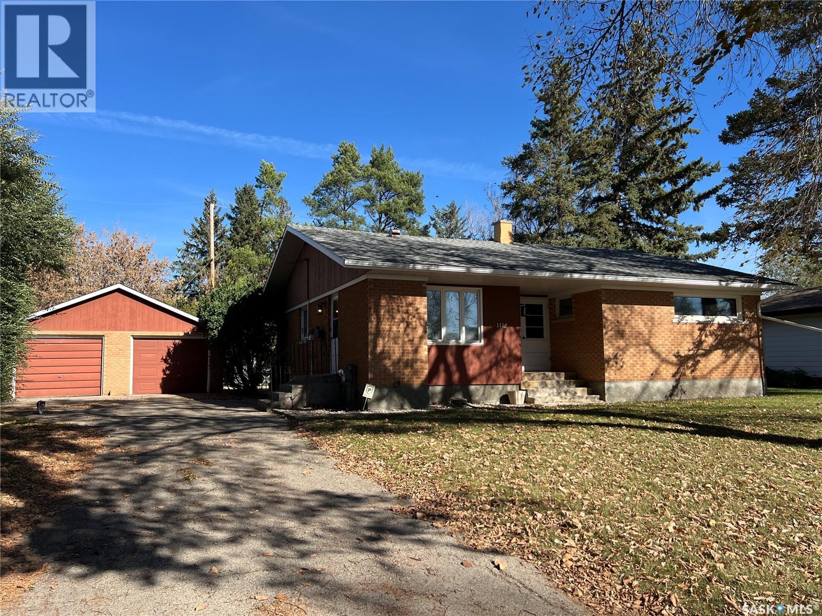 1118 Broadview Road, Esterhazy, Saskatchewan  S0A 0X0 - Photo 2 - SK020494