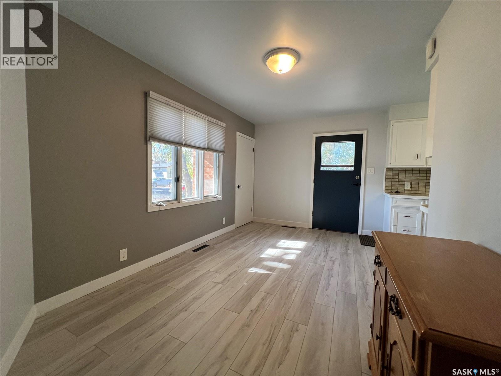 1118 Broadview Road, Esterhazy, Saskatchewan  S0A 0X0 - Photo 5 - SK020494
