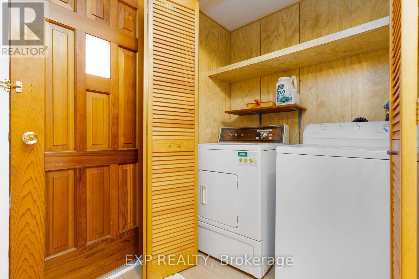 11 Geneva Court, Georgina, Ontario  L0E 1R0 - Photo 21 - N12455926