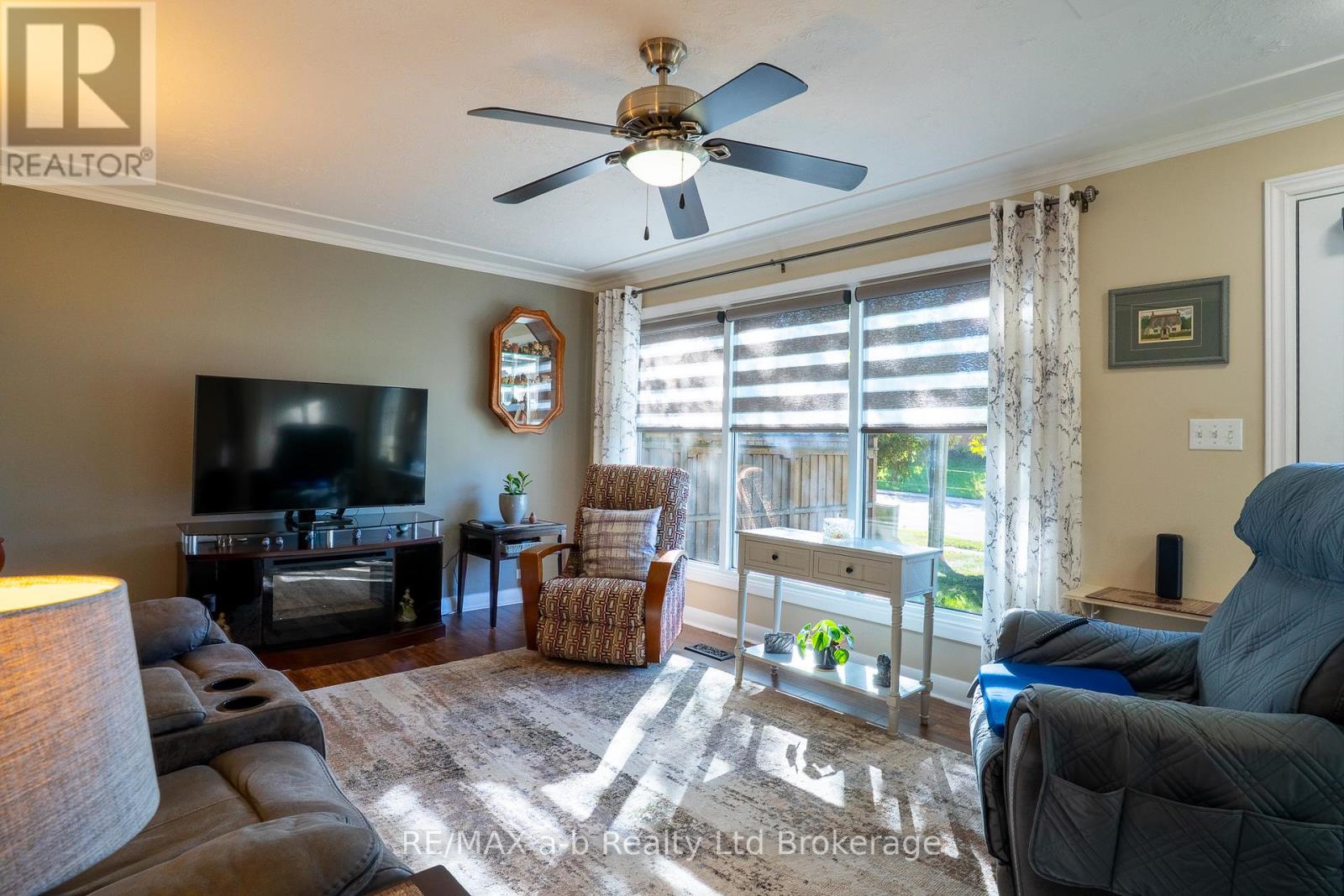 865 Alice Street, Woodstock, Ontario  N4S 2J5 - Photo 8 - X12455953