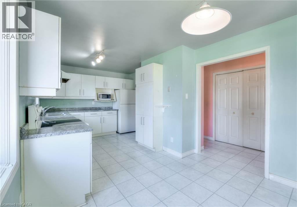 119 Keewatin Avenue, Kitchener, Ontario  N2B 3L9 - Photo 10 - 40777910