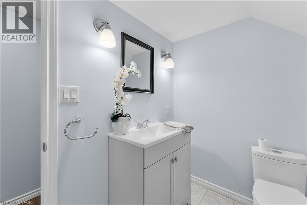 19 Moote Street, St. Catharines, Ontario  L2N 1B3 - Photo 28 - 40777119