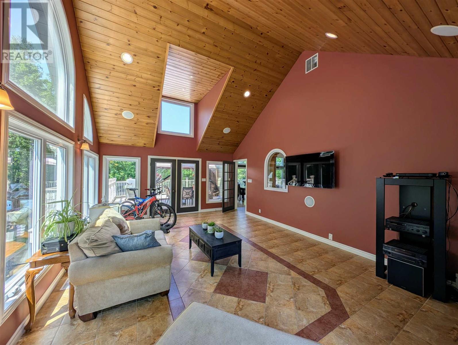 11 River Dr, Blind River, Ontario  P0R 1B0 - Photo 14 - SM251947