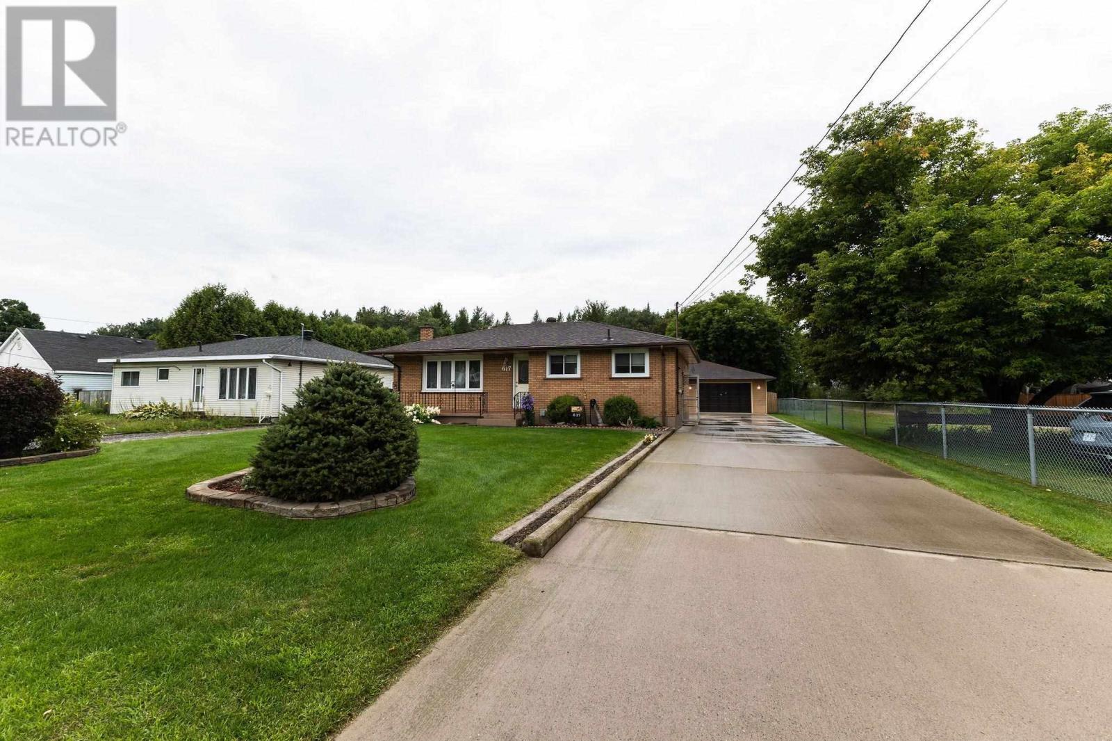 617 Boundary RD, Sault Ste. Marie, Ontario