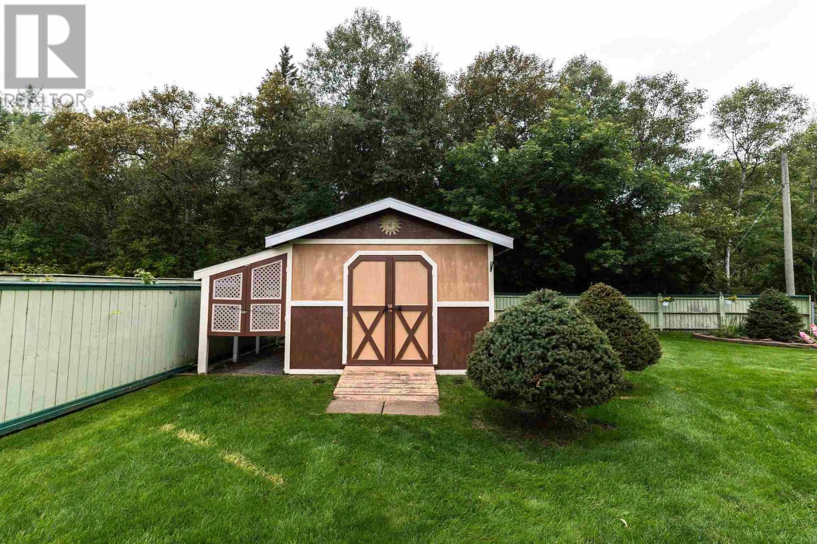 617 Boundary Rd, Sault Ste. Marie, Ontario  P6A 5C5 - Photo 41 - SM252427