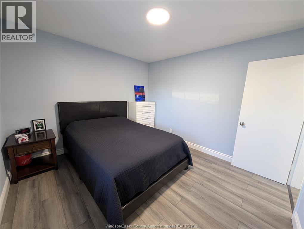 1542 Elsmere, Windsor, Ontario  N8X 4H3 - Photo 7 - 25025100