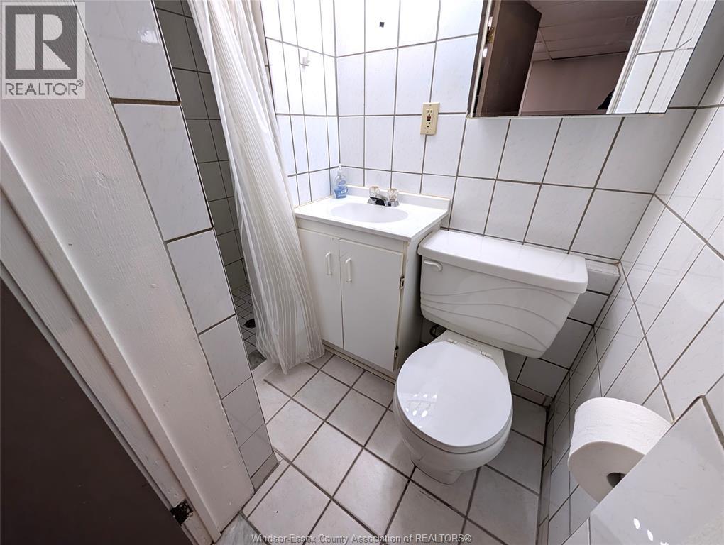 1542 Elsmere, Windsor, Ontario  N8X 4H3 - Photo 22 - 25025100
