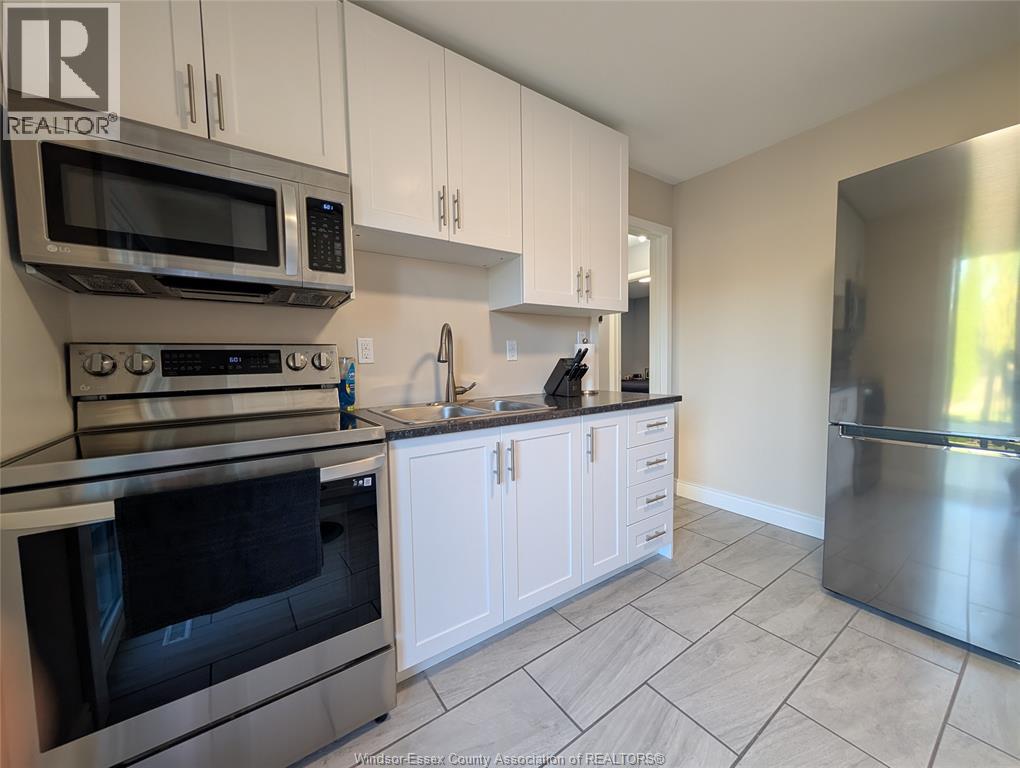 1542 Elsmere, Windsor, Ontario  N8X 4H3 - Photo 15 - 25025100