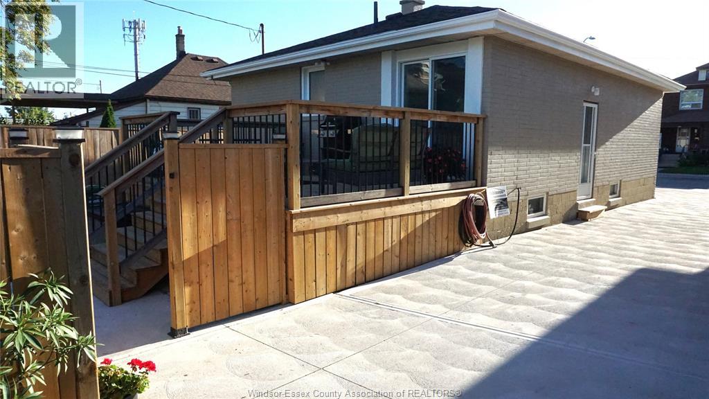 1542 Elsmere, Windsor, Ontario  N8X 4H3 - Photo 27 - 25025100