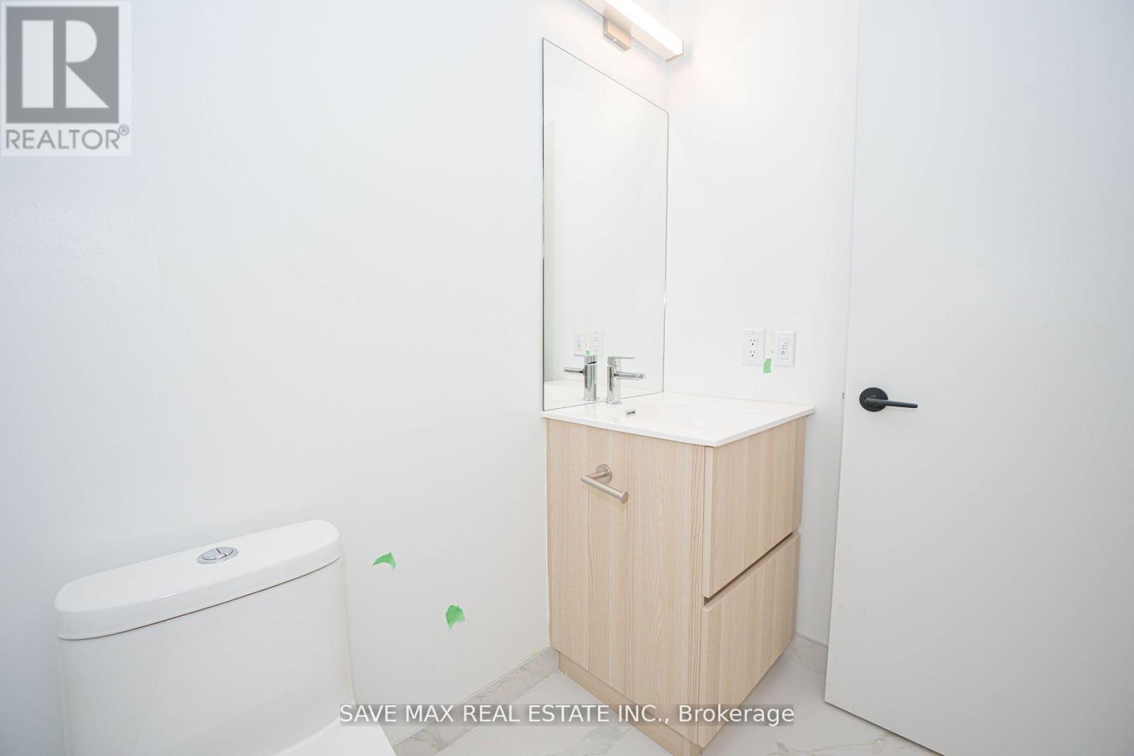 Th108 - 220 Missinnihe Way, Mississauga, Ontario  L5H 0A9 - Photo 22 - W12455912