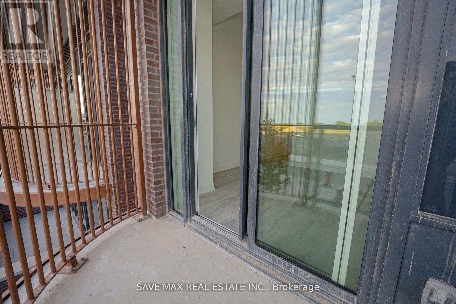 Th108 - 220 Missinnihe Way, Mississauga, Ontario  L5H 0A9 - Photo 24 - W12455912
