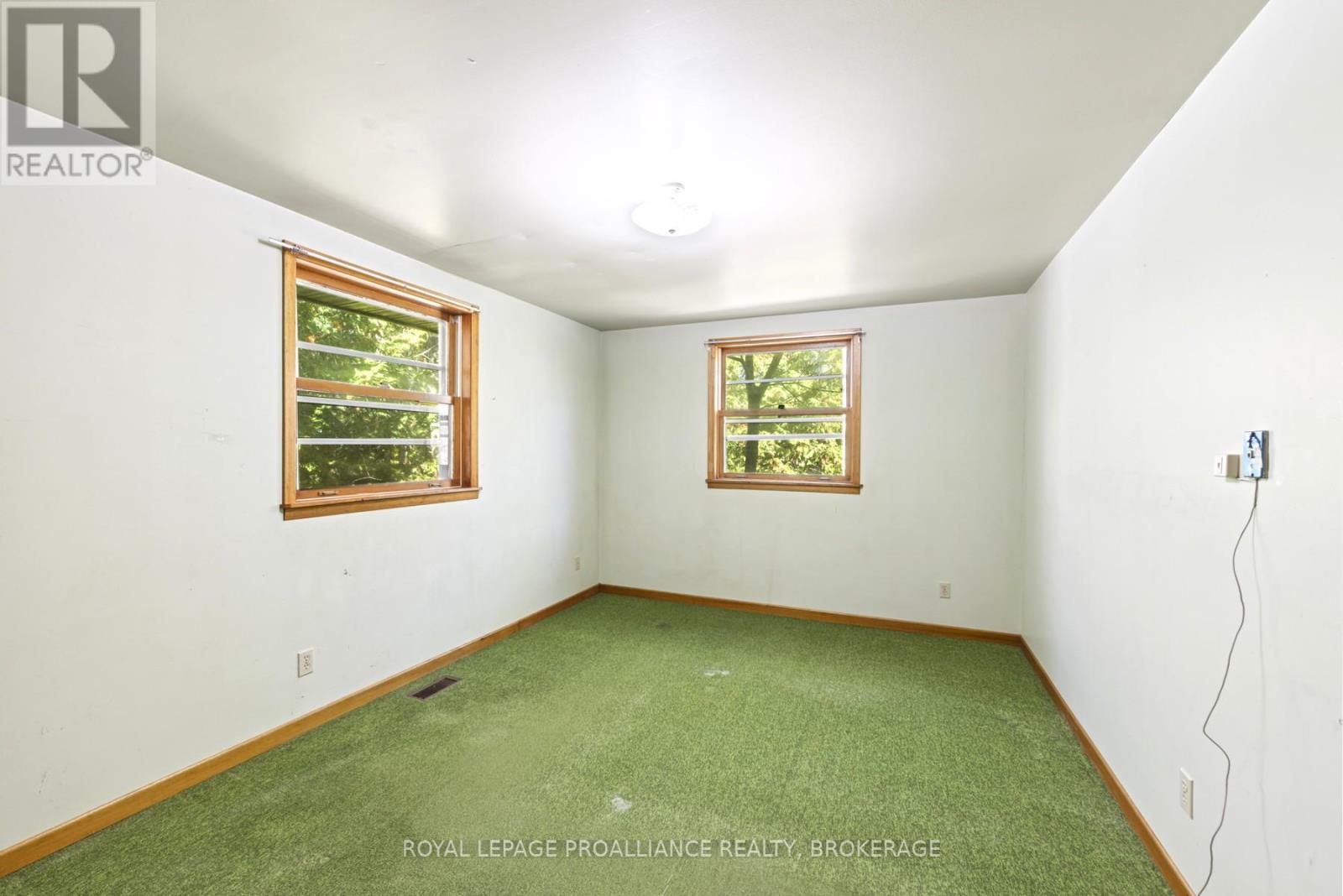 1136 Millhaven Road, Loyalist (Lennox And Addington - South), Ontario  K0H 2H0 - Photo 10 - X12455955