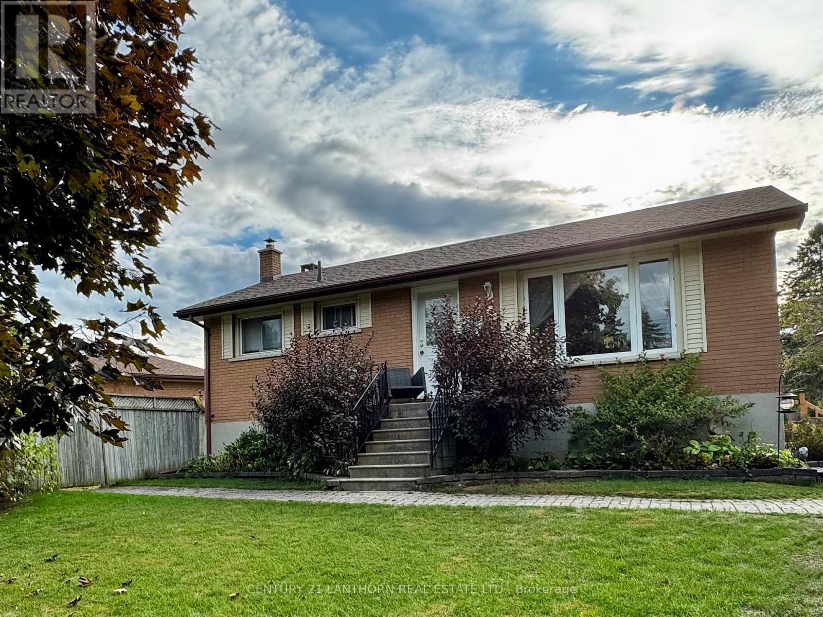 4 HIGHVIEW CRESCENT, Belleville, Ontario
