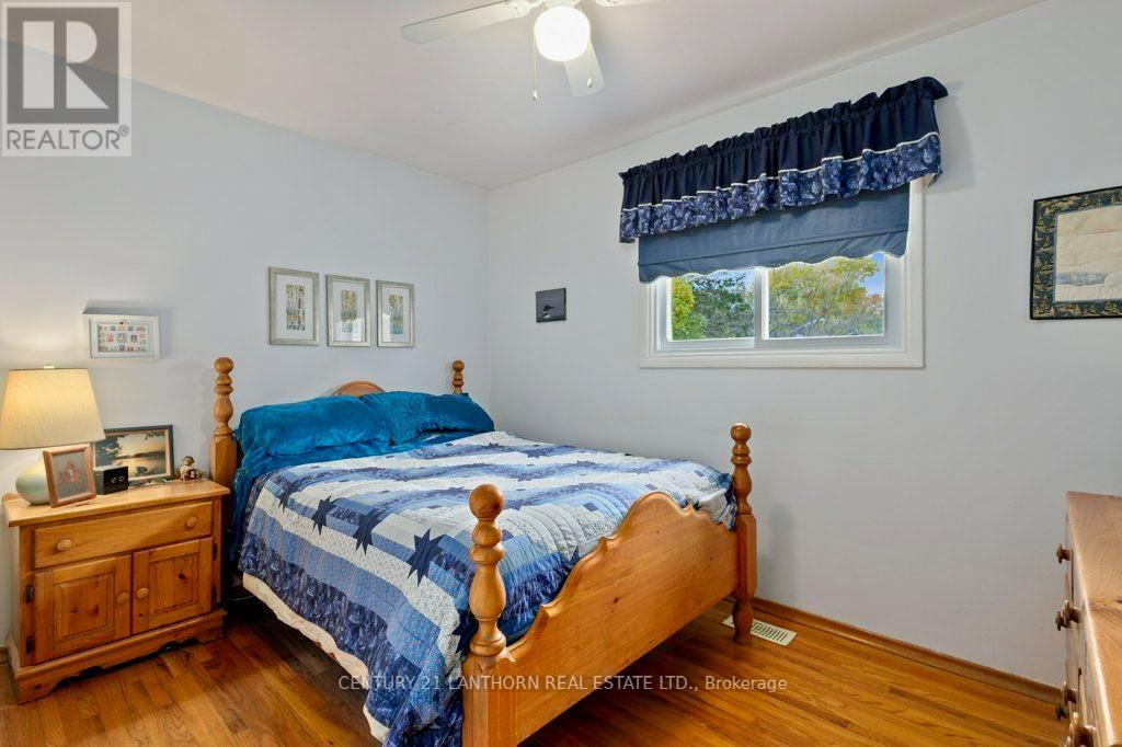 4 Highview Crescent, Belleville, Ontario  K8P 3G4 - Photo 10 - X12455983