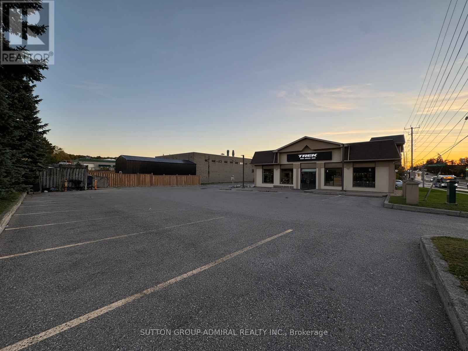 1 Industrial Parkway S, Aurora, Ontario  L4G 3V9 - Photo 6 - N12454005