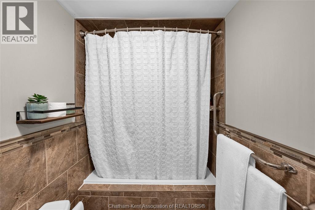116 Thornhill Crescent, Chatham, Ontario  N7L 4M3 - Photo 32 - 25025495