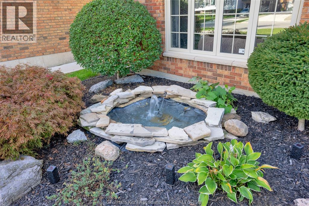 116 Thornhill Crescent, Chatham, Ontario  N7L 4M3 - Photo 7 - 25025495