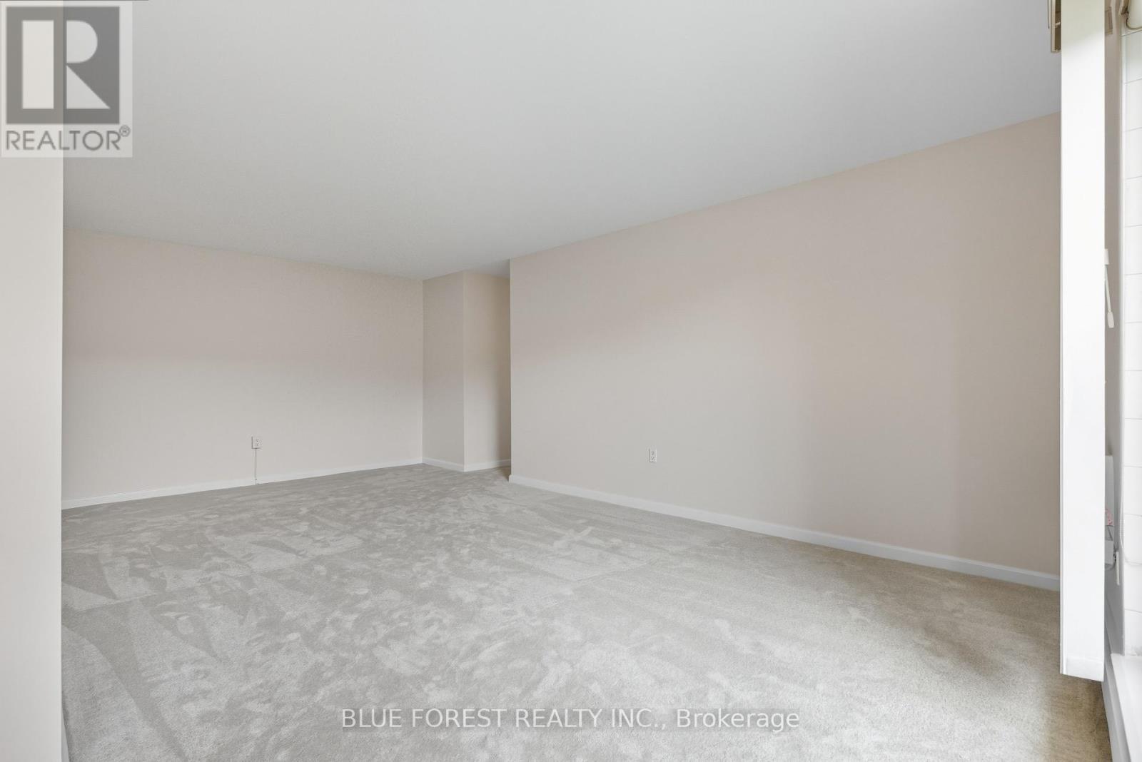 4 - 665 Wonderland Road S, London South (South M), Ontario  N6K 1M1 - Photo 12 - X12455950