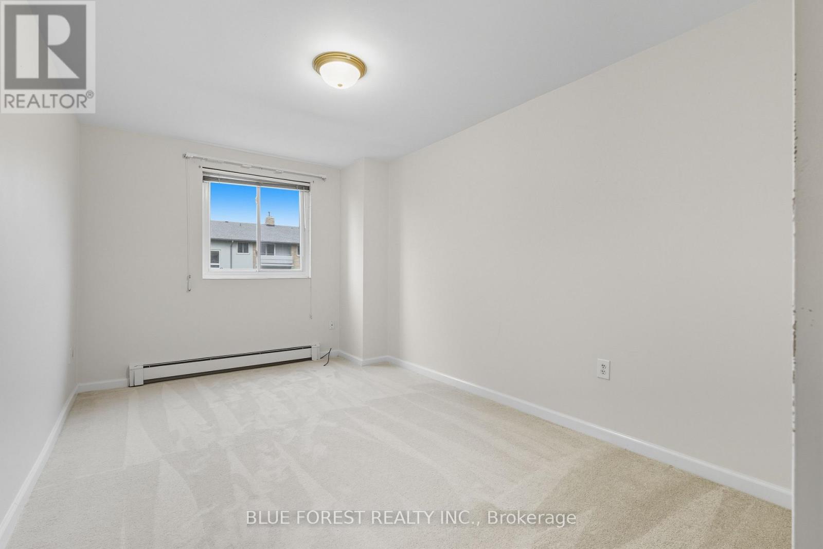 4 - 665 Wonderland Road S, London South (South M), Ontario  N6K 1M1 - Photo 13 - X12455950