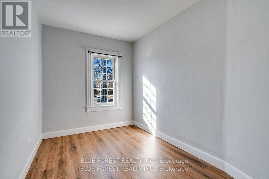 46-48 Wellington Street E, Chatham-Kent, Ontario  N7M 3N9 - Photo 14 - X12455959