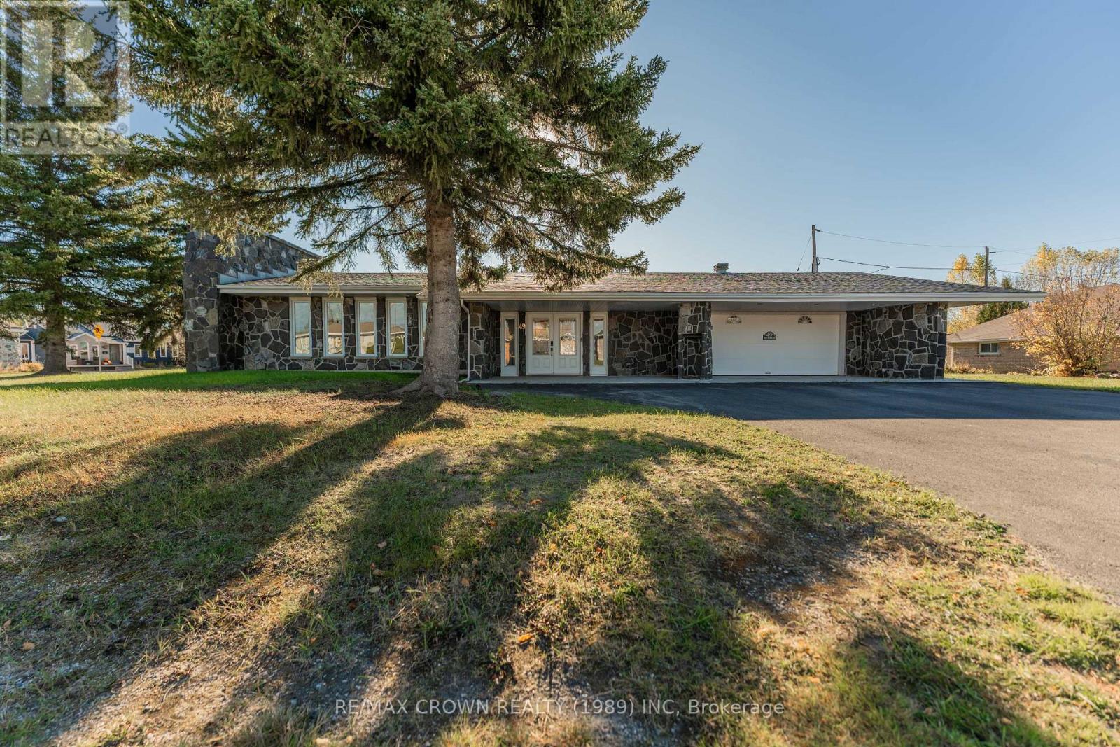 49 Hazel Street, Kapuskasing, Ontario  P5N 2Z7 - Photo 1 - T12455939