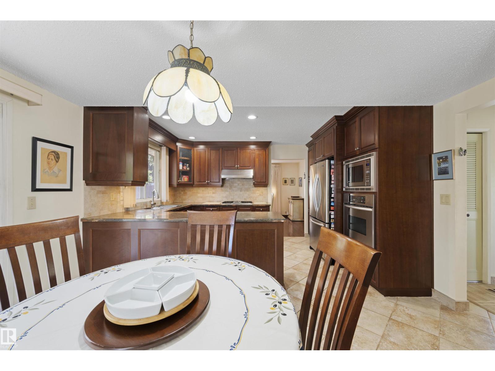 2811 125 St Nw, Edmonton, Alberta  T6J 4G3 - Photo 13 - E4461626