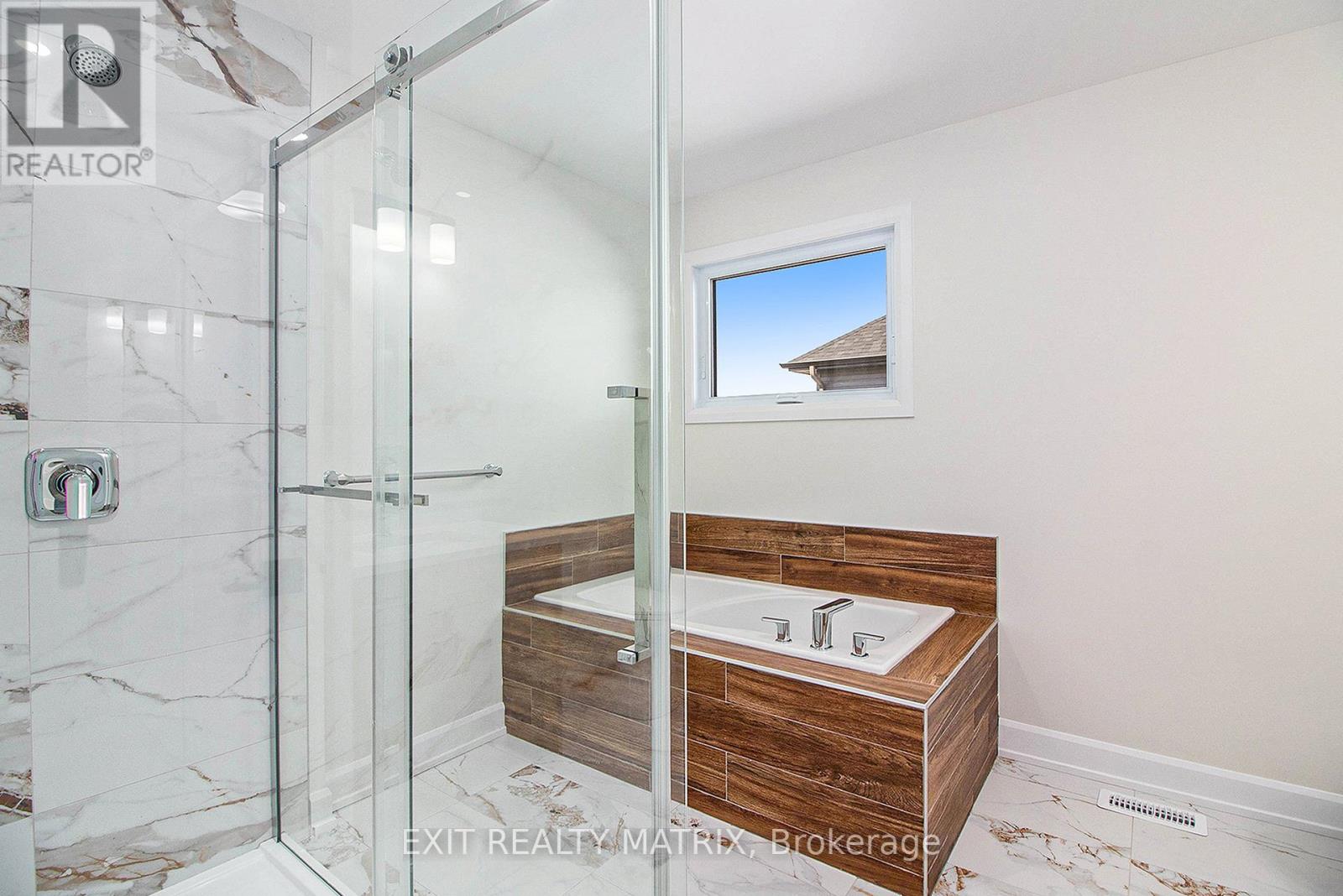 1311 Fribourg Street, Russell, Ontario  K0A 1W0 - Photo 13 - X12455973