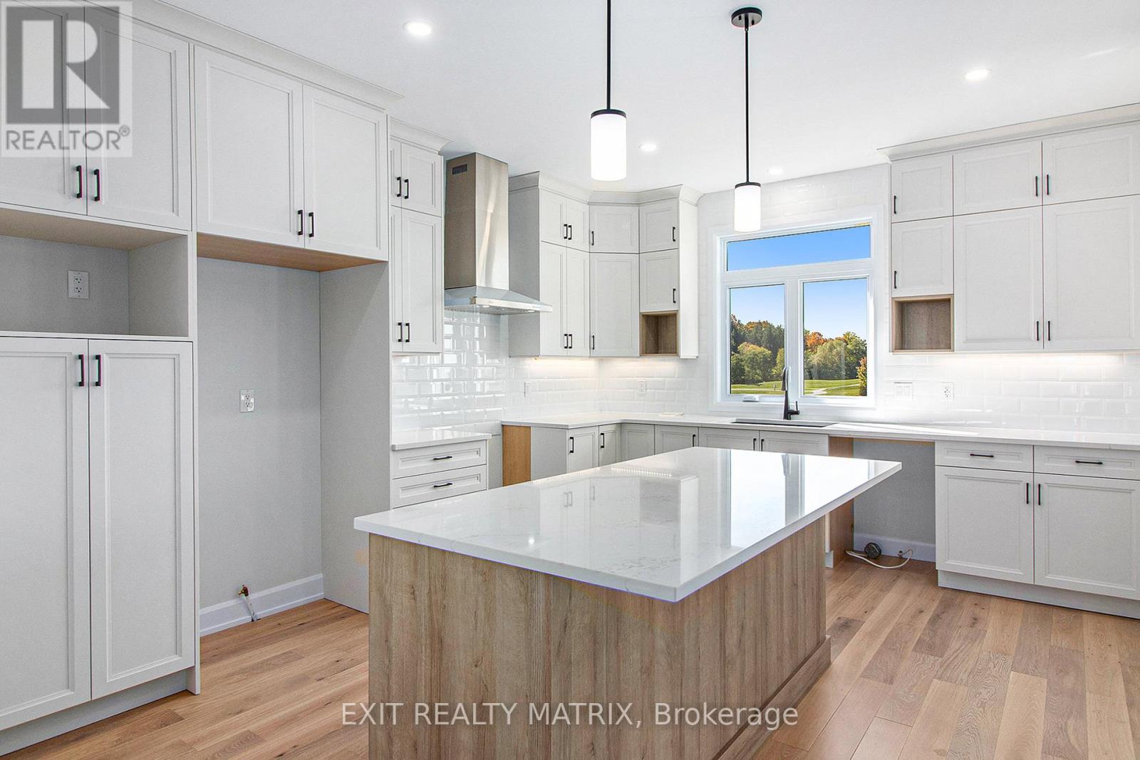 1311 Fribourg Street, Russell, Ontario  K0A 1W0 - Photo 6 - X12455973