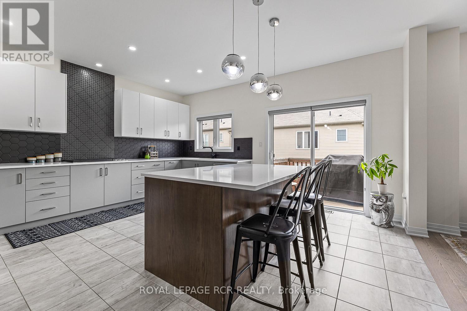 3 Jenkins Street, East Luther Grand Valley, Ontario  L9W 7R2 - Photo 10 - X12455916