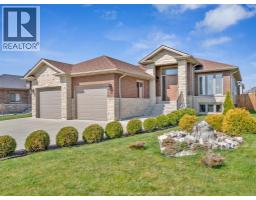 126 GOLFVIEW DRIVE, Kingsville, Ontario
