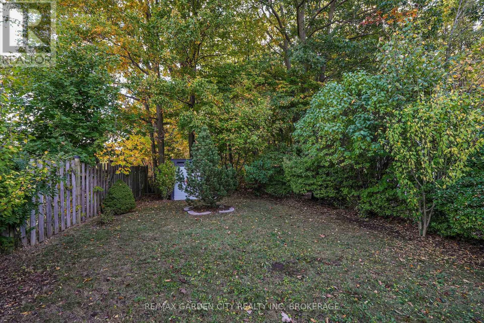119 Silvan Drive, Welland, Ontario  L3C 6C1 - Photo 33 - X12455963