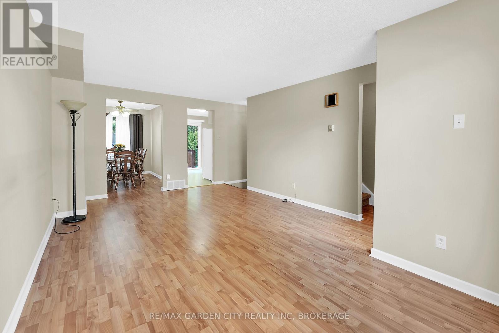 119 Silvan Drive, Welland, Ontario  L3C 6C1 - Photo 7 - X12455963