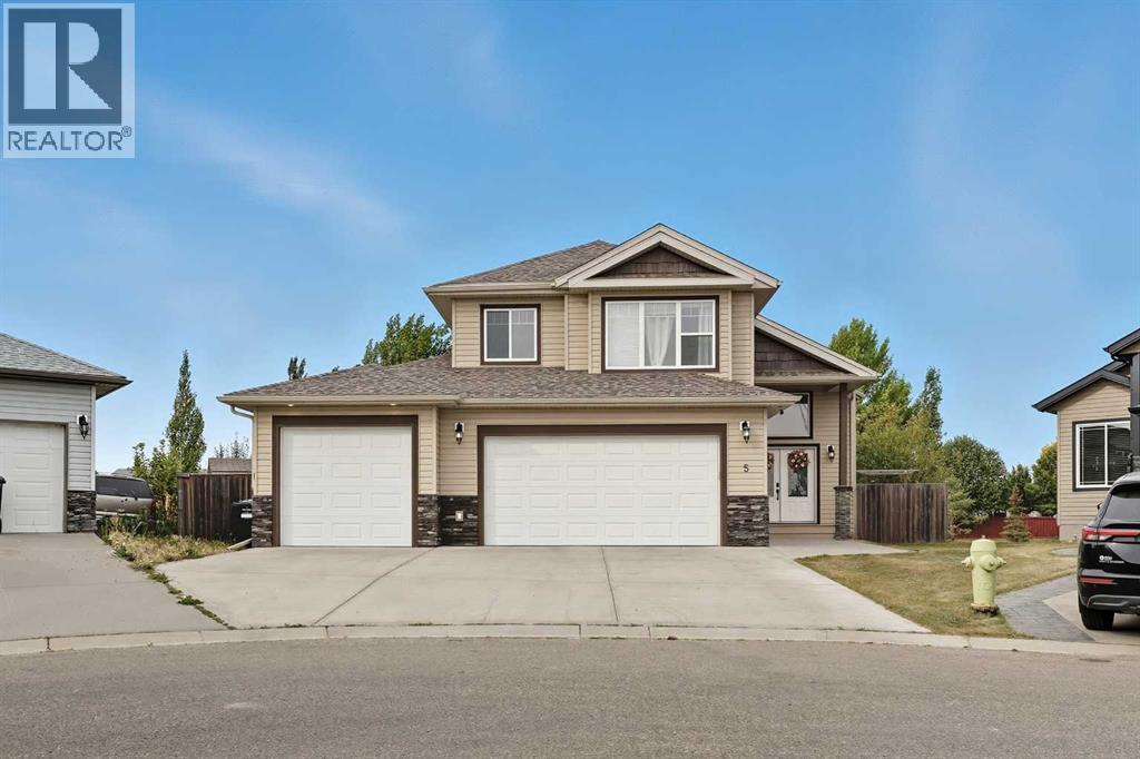 5 Hodgstreet Place, Sylvan Lake, Alberta  T4S 0C5 - Photo 2 - A2217258