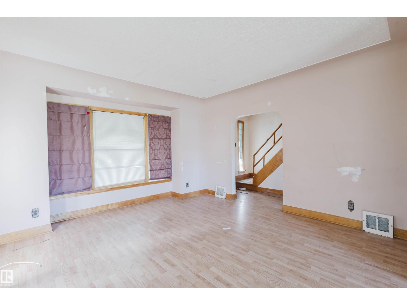 10827 111 St Nw, Edmonton, Alberta  T5H 3G5 - Photo 11 - E4461628