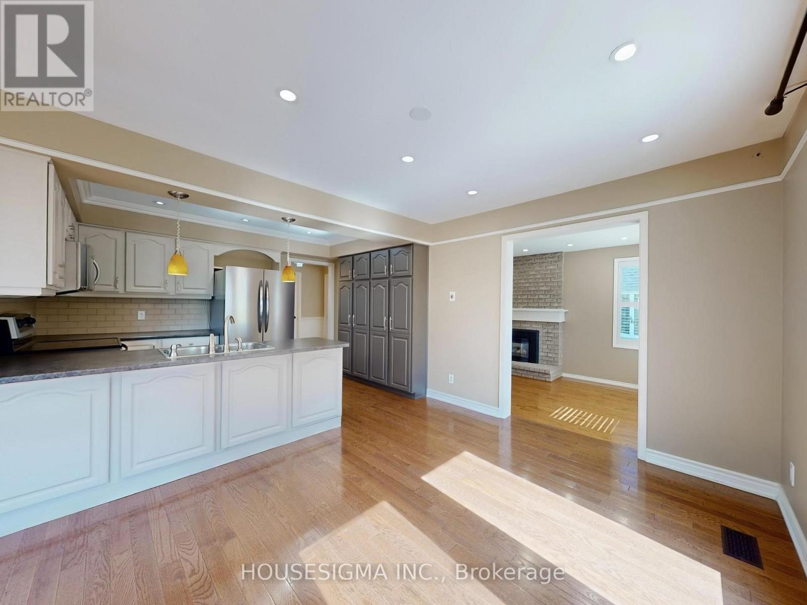 952 Peggoty Circle, Oshawa, Ontario  L1K 2G5 - Photo 11 - E12455773
