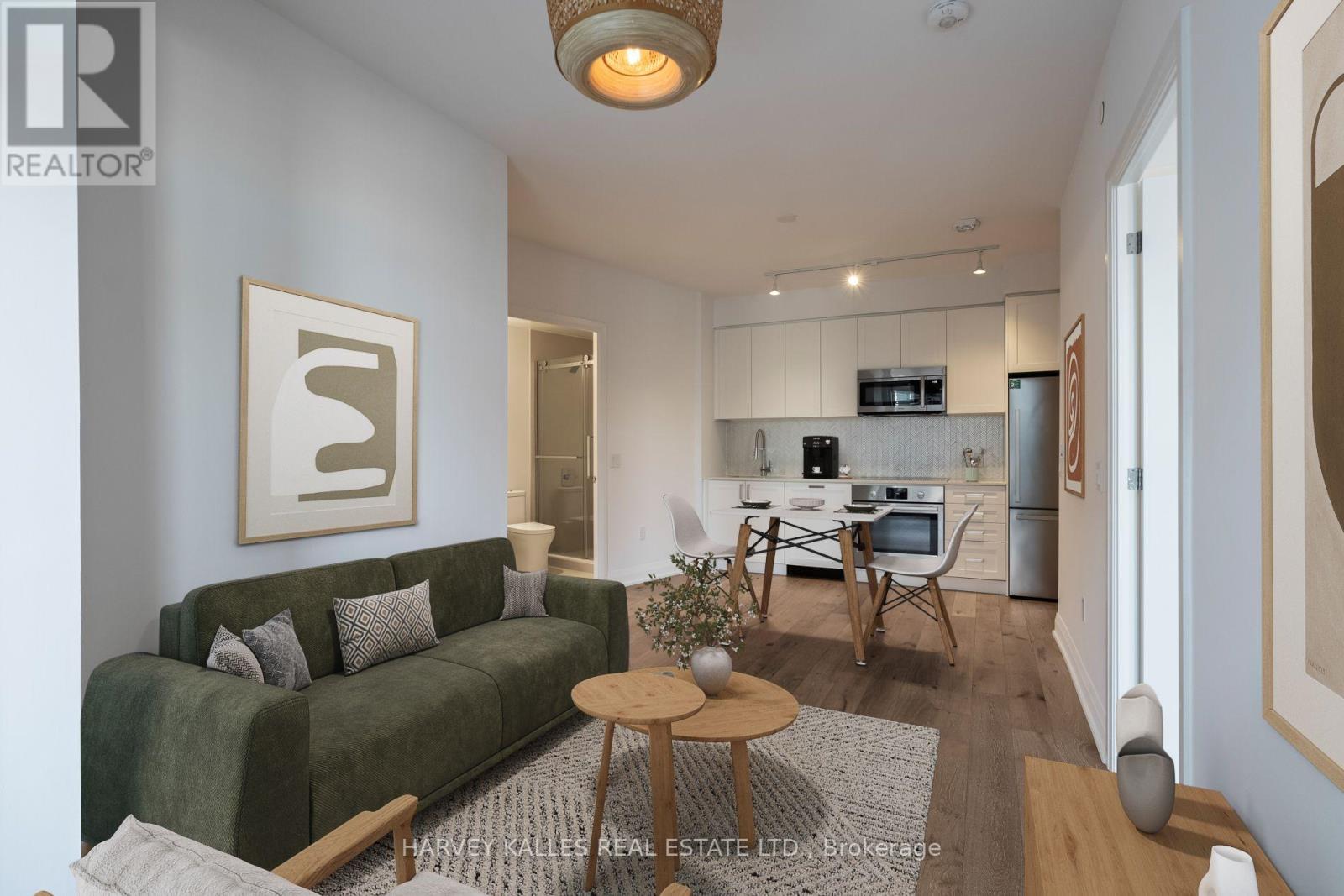 521 - 293 THE KINGSWAY, Toronto, Ontario