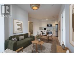 521 - 293 THE KINGSWAY, Toronto, Ontario