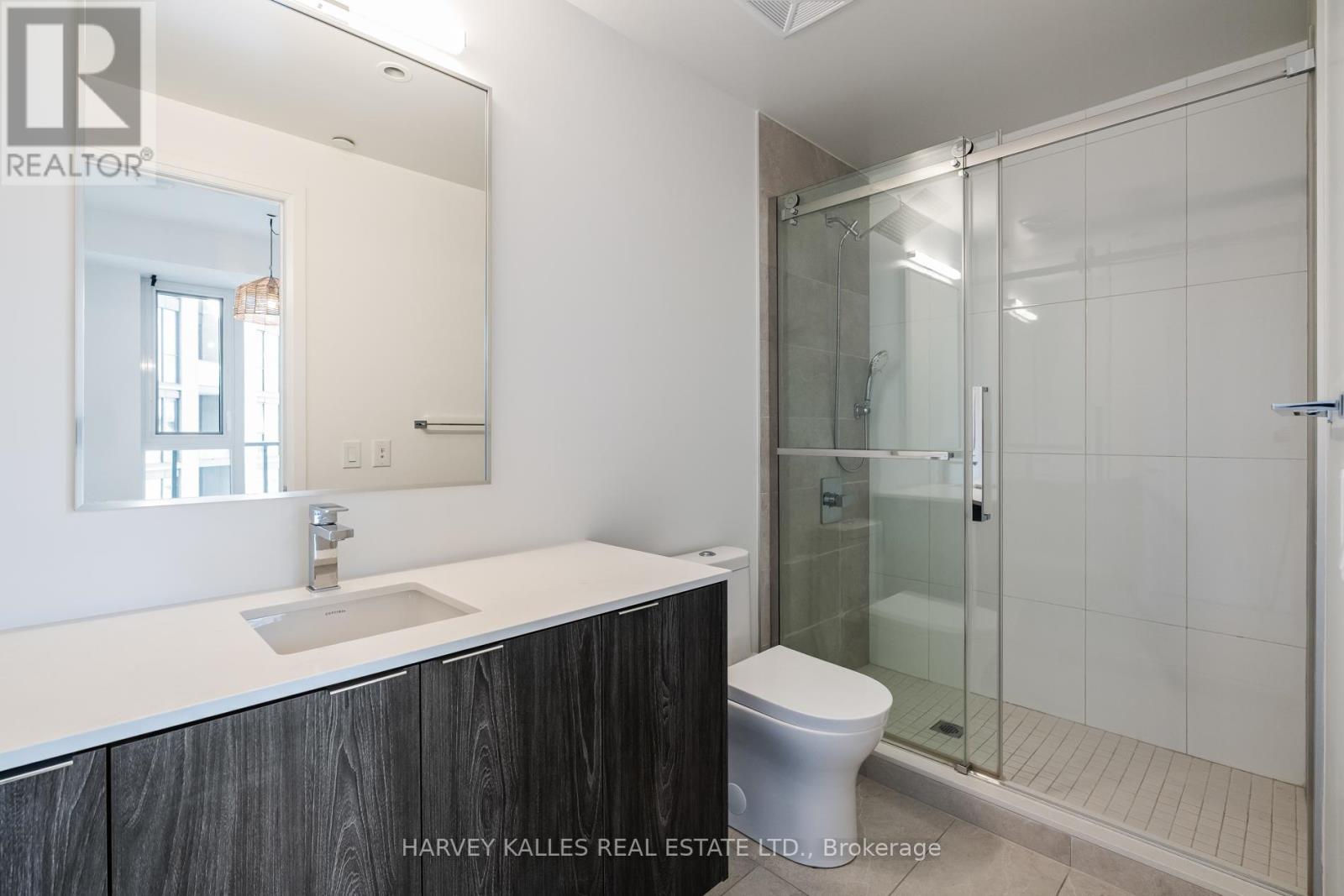 521 - 293 The Kingsway, Toronto, Ontario  M9A 0E8 - Photo 9 - W12455435